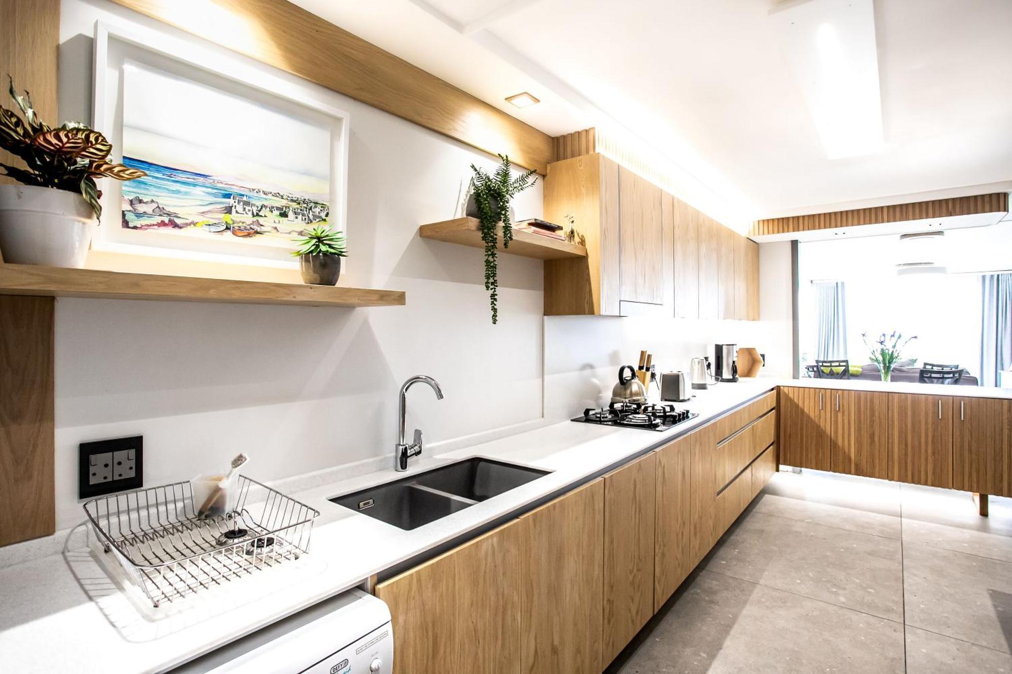 Bayview 104 *